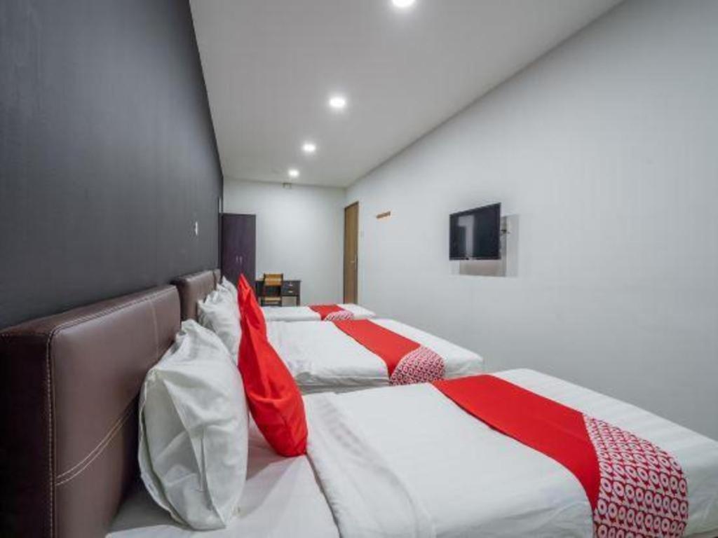 Oyo 1167 Rest And Go Hotel Klang Ngoại thất bức ảnh